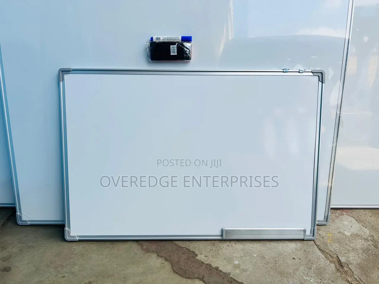 2ft X 3ft With Marker!!Whiteboard and Duster