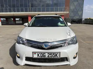 Toyota Corolla Fielder 1.5 Petrol FWD 2014 White