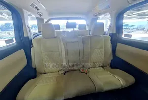 Toyota Alphard 2.5 Petrol AWD 2018 Pearl