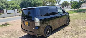 Toyota Voxy 2010 Black