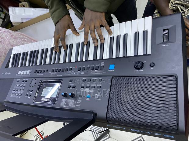 Yamaha Keyboard PSR E473 - thumbnail 3