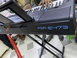 Yamaha Keyboard PSR E473