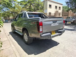 Isuzu D-MAX 2019 Gray