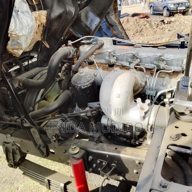 Isuzu Truck - thumbnail 7