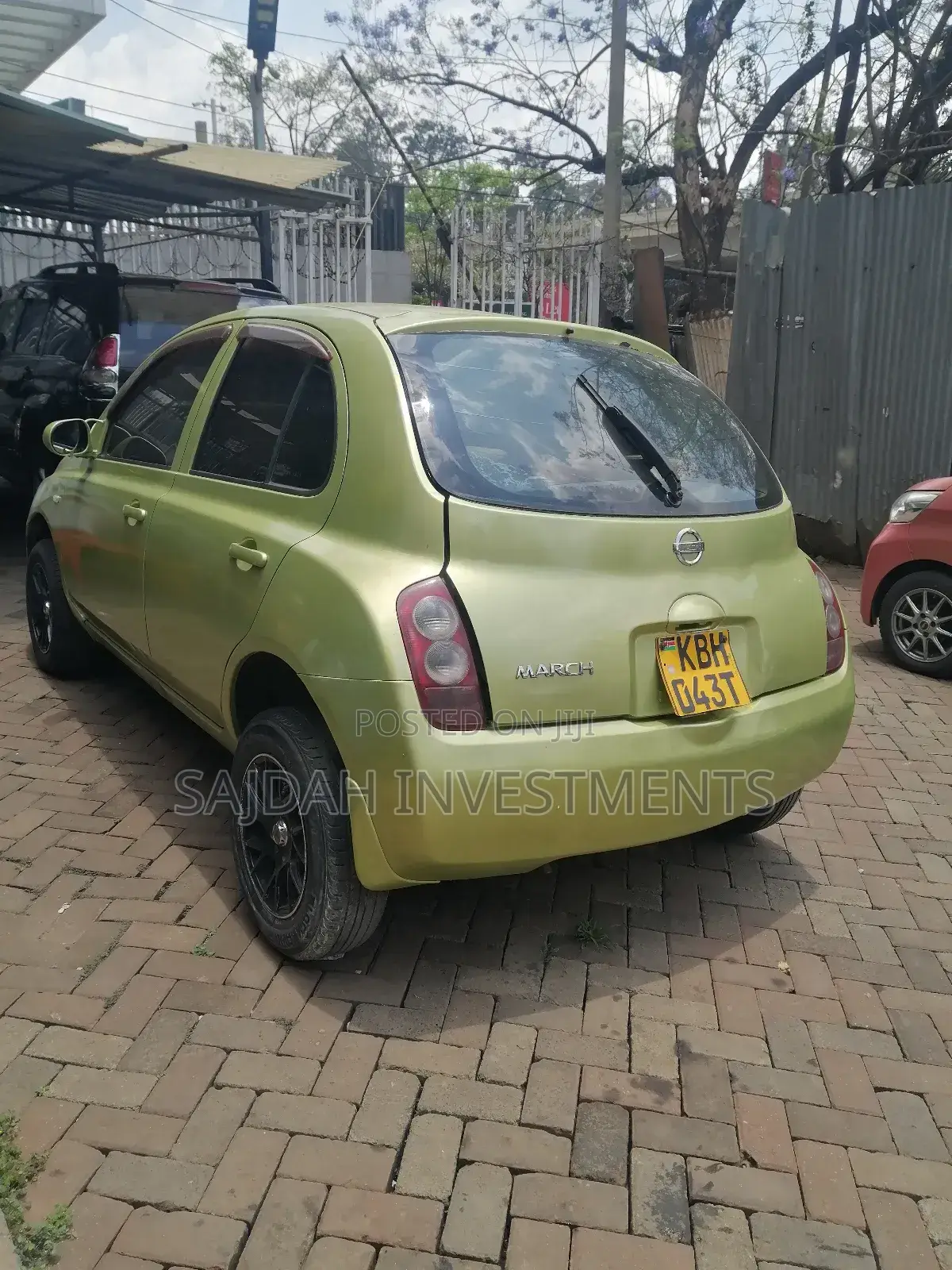 Nissan March 1.2 FWD 2005 Green