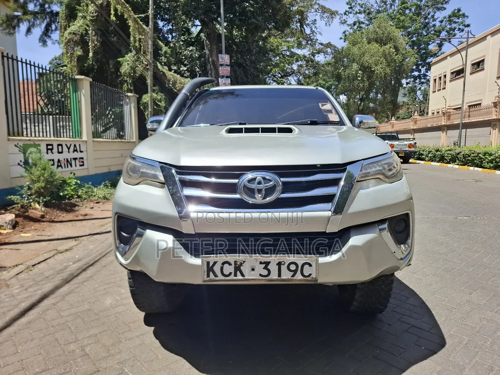 Toyota Hilux 2.5 D-4D 4X4 SRX 2010 Gray