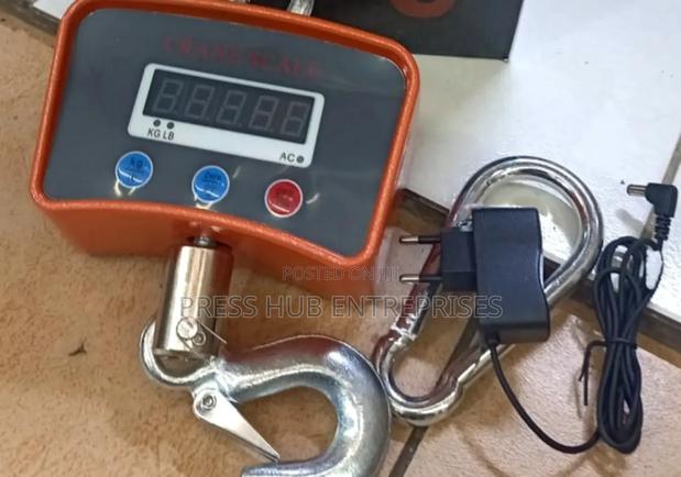 A Digital Crane Scale/Hanging Scale - main view