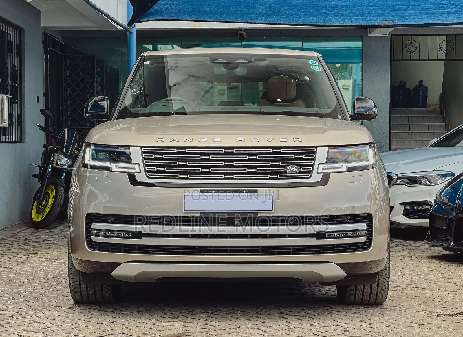 Land Rover Range Rover 2023 Gold