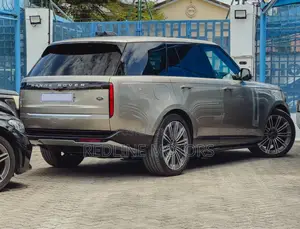 Land Rover Range Rover 2023 Gold
