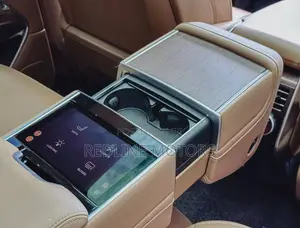 Land Rover Range Rover 2023 Gold