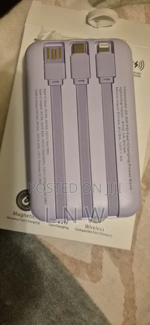 Compact Powerbank - Fast Charging, Digital Battery Display