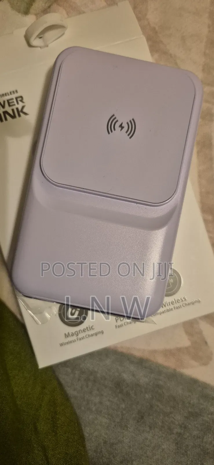 Compact Powerbank - Fast Charging, Digital Battery Display