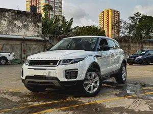 Land Rover Range Rover Evoque SE 4x4 5-Door 2018 White