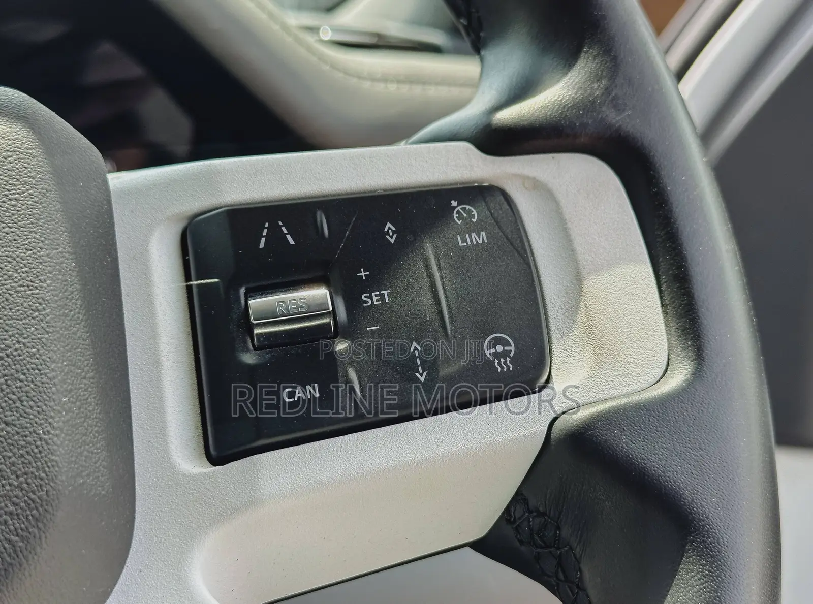 Land Rover Defender SE 2023 Off white
