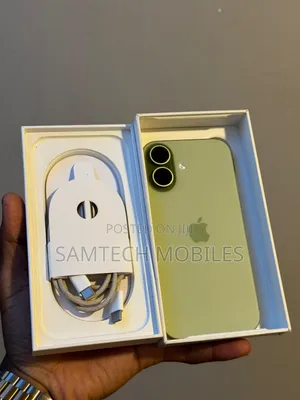 New Apple iPhone 17 256 GB Green
