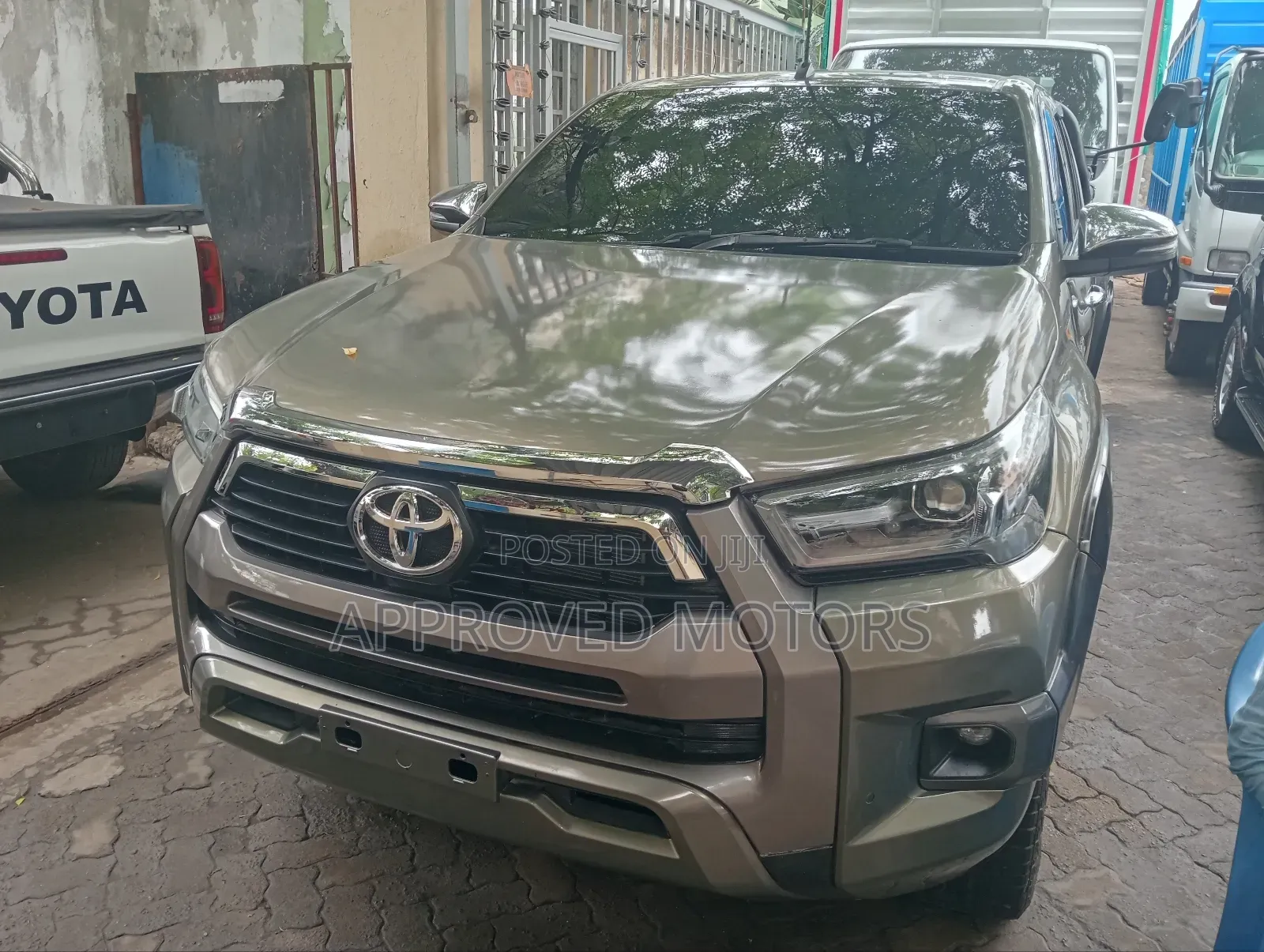 Toyota Hilux 2020 Gray