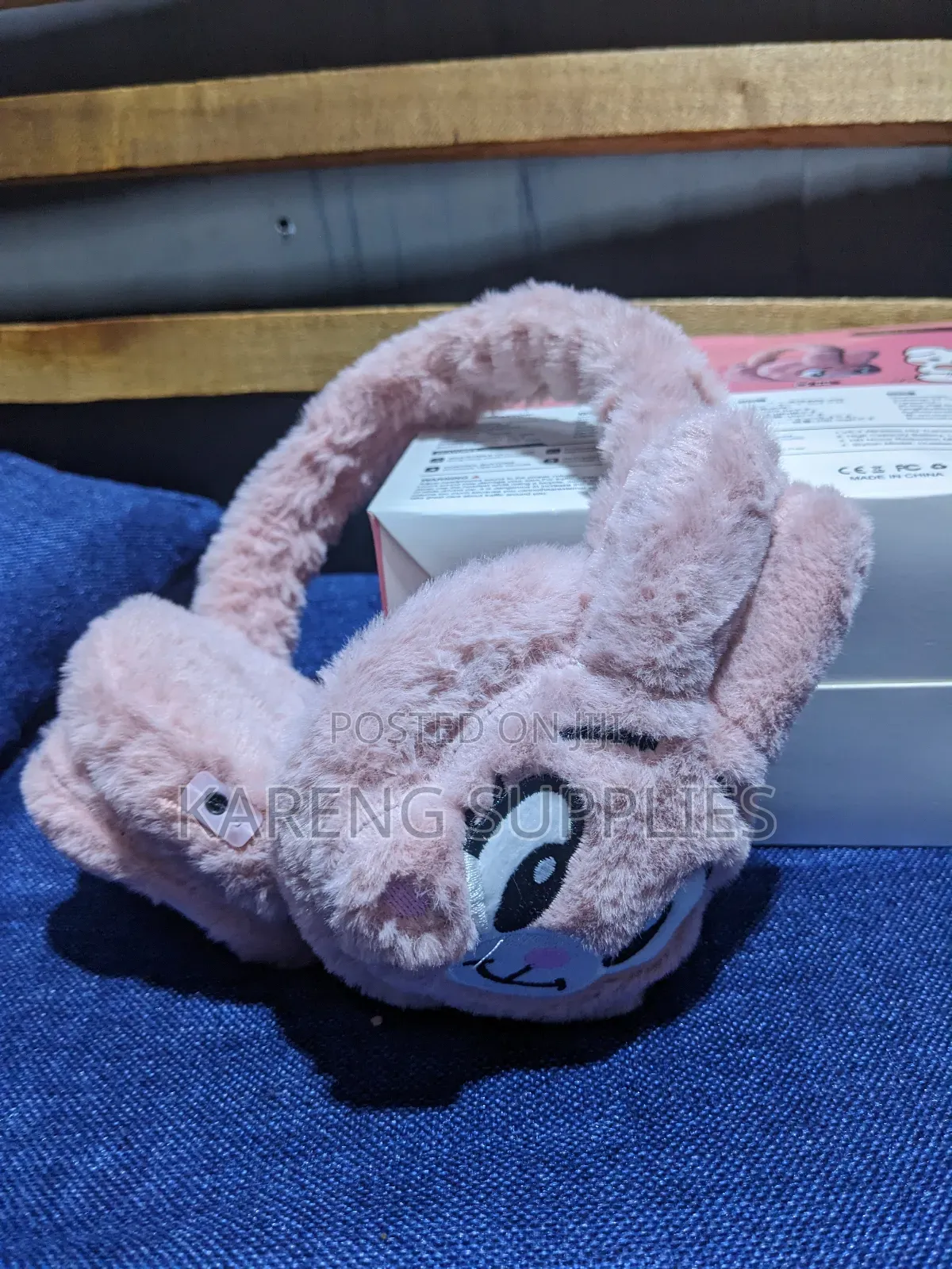 Plush Wireless Headphones (Wbk865)