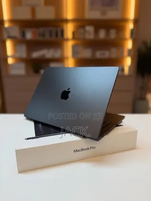 Laptop Apple MacBook Pro 2025 M5 24GB Apple M5 SSD 1T