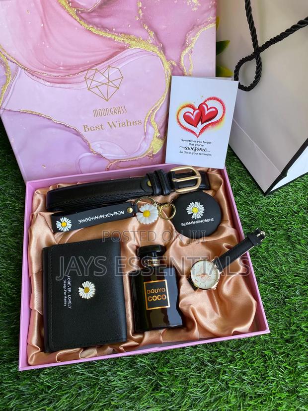 Valentines Watch Perfume Wallet Mirror Belt Ladies Gift Set - thumbnail 2