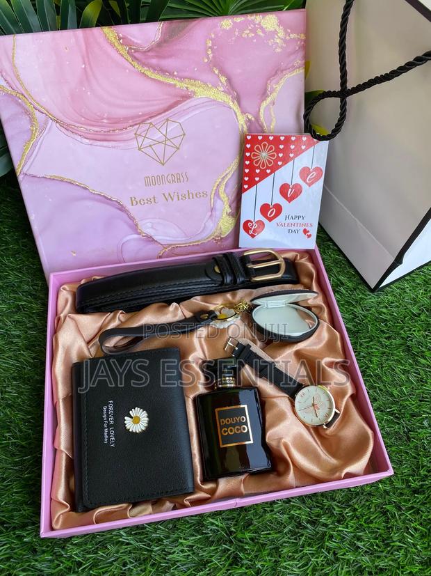Valentines Watch Perfume Wallet Mirror Belt Ladies Gift Set - thumbnail 4