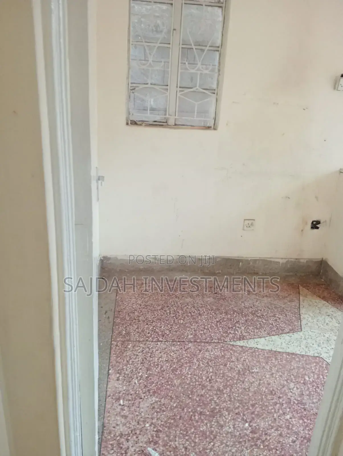 2bdrm Bungalow in Section 9 Area for rent