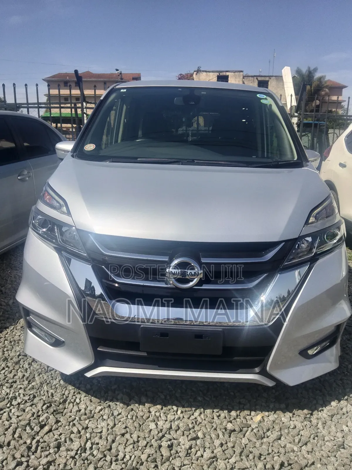 Nissan Serena 2018 Silver