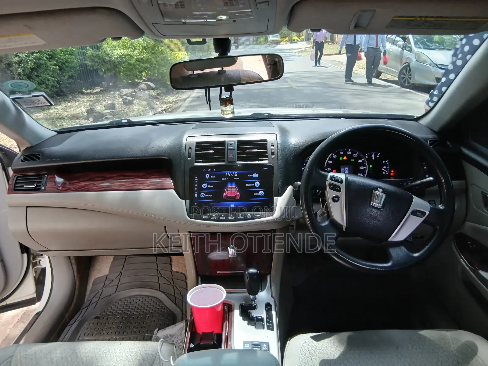Toyota Crown 2012 White