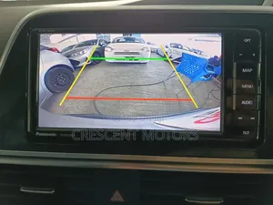 Toyota Sienta 2019 Silver