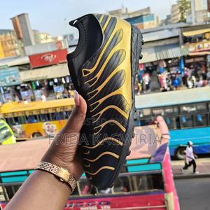 Quality Football Trainers From Size 37 To 44 - main view