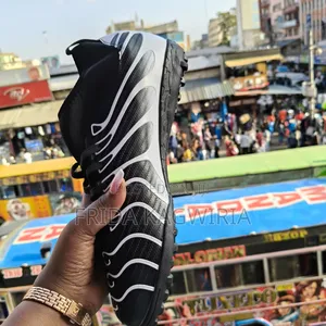 Quality Football Trainers From Size 37 To 44