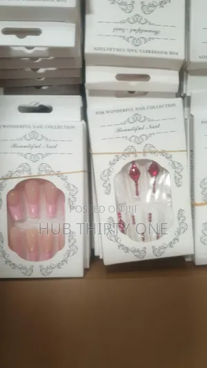 Stick on Finger Nails