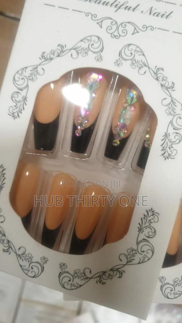 Stick on Finger Nails - thumbnail 15
