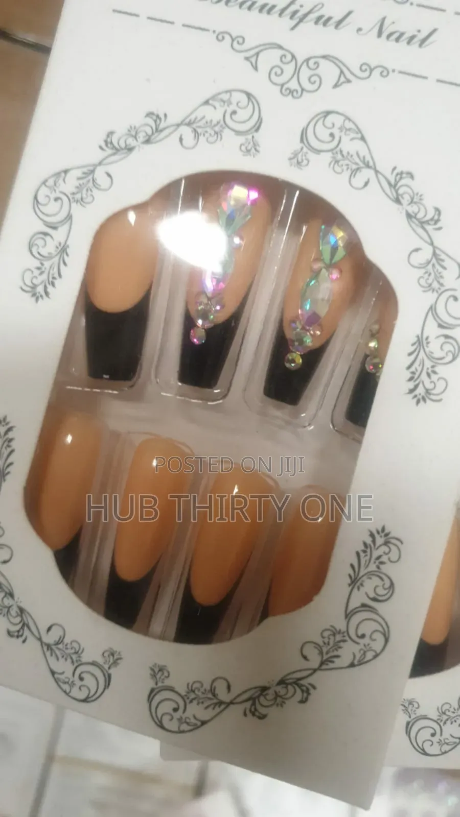 Stick on Finger Nails