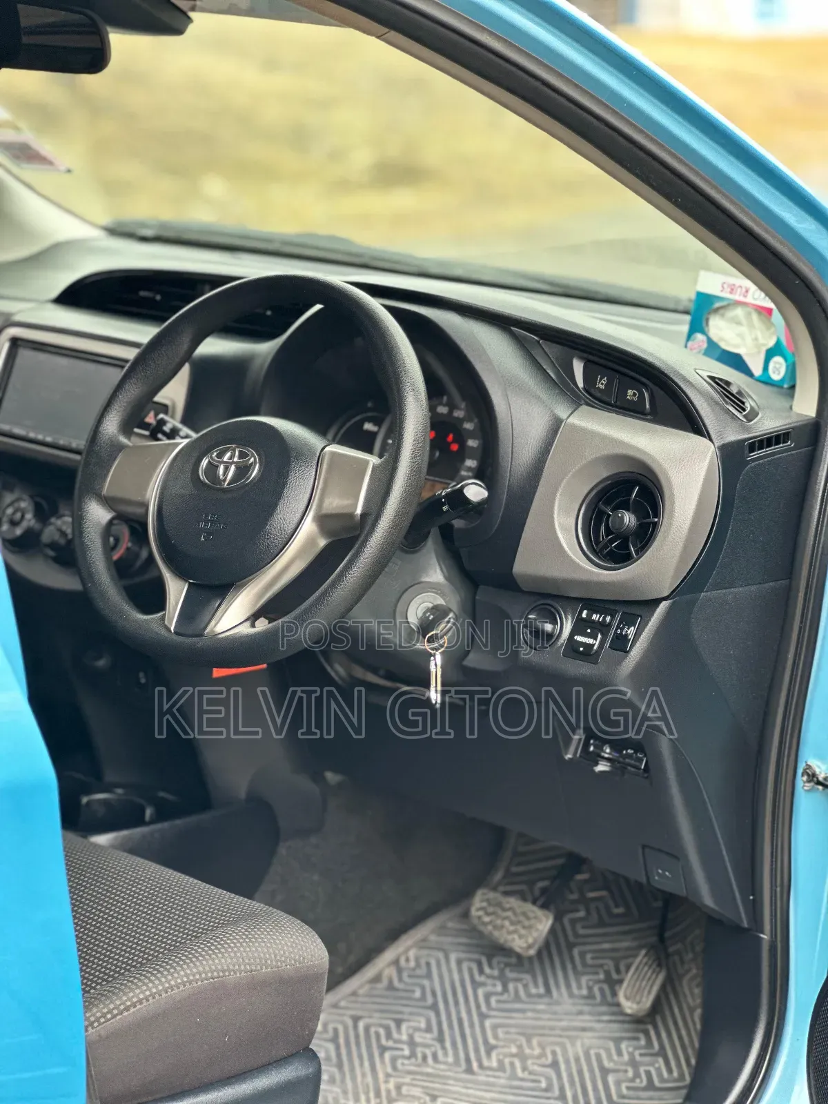 Toyota Vitz 2017 Blue