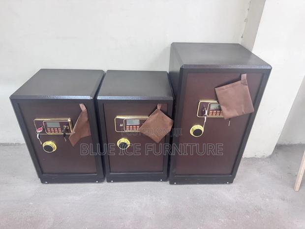 Imported Money Safe Box - main view