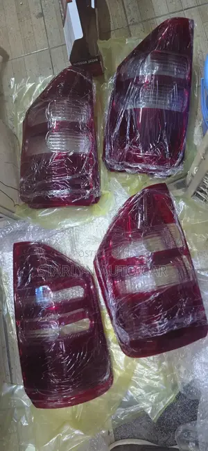 Tail Lamp Lens Toyota Noah 2008