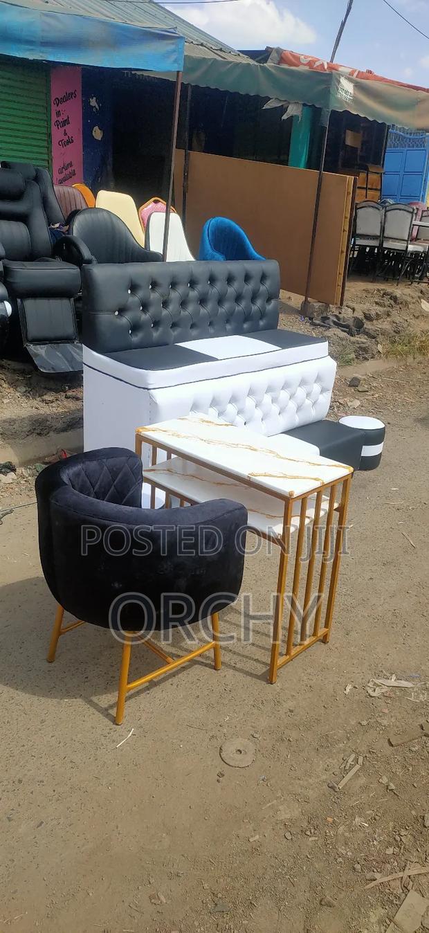 5ft Pedicure Seat And Manicure Set - main view