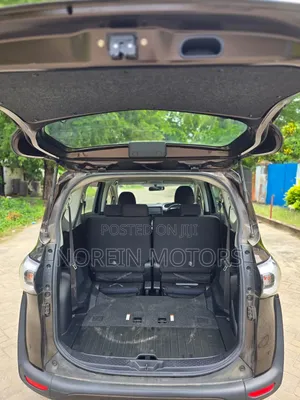Toyota Sienta 2019 Brown