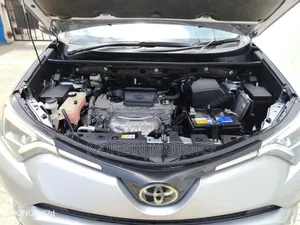Toyota RAV4 2018 Silver