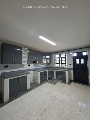 4bdrm Townhouse / Terrace in Muhuri Road, Regen for rent