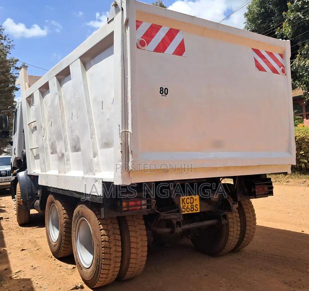 Tata Prima Tipper Lorry - thumbnail 5