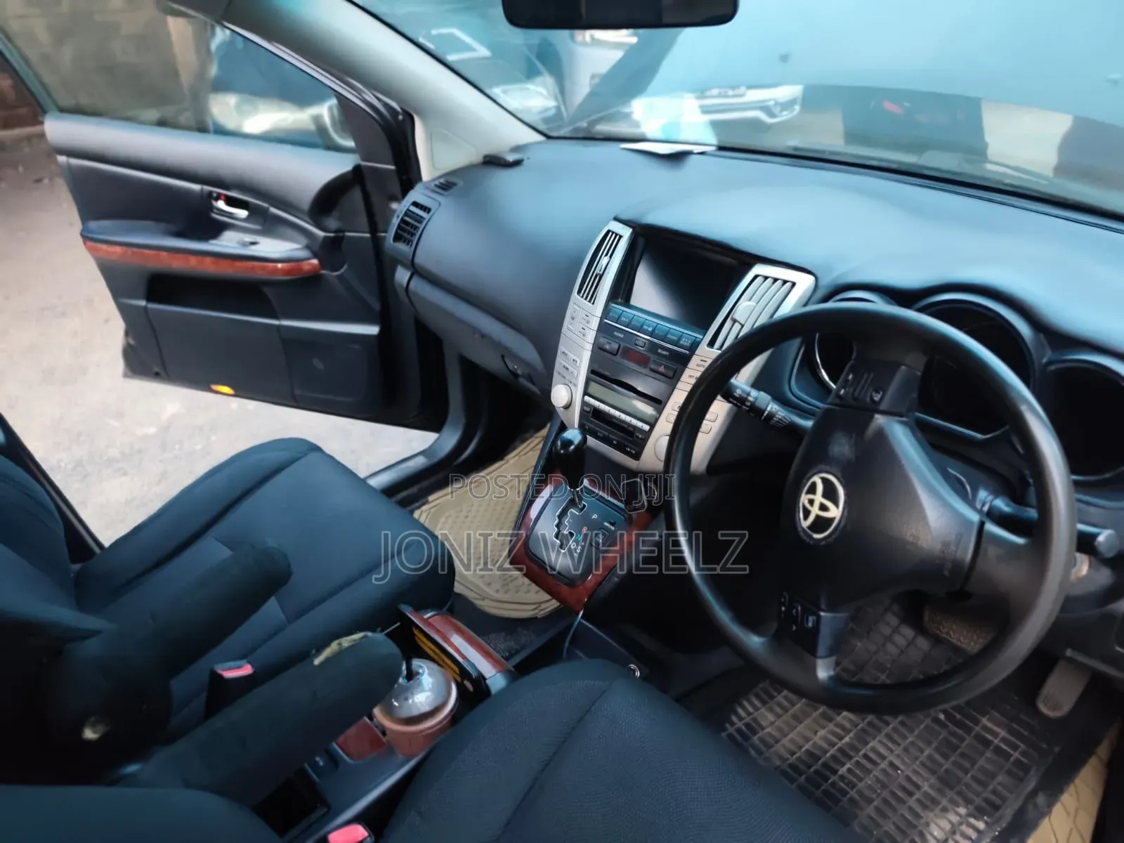 Toyota Harrier 2.4 2007 Black
