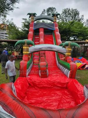 Trampoline Bouncing Castle for Hire | Birthdays Events