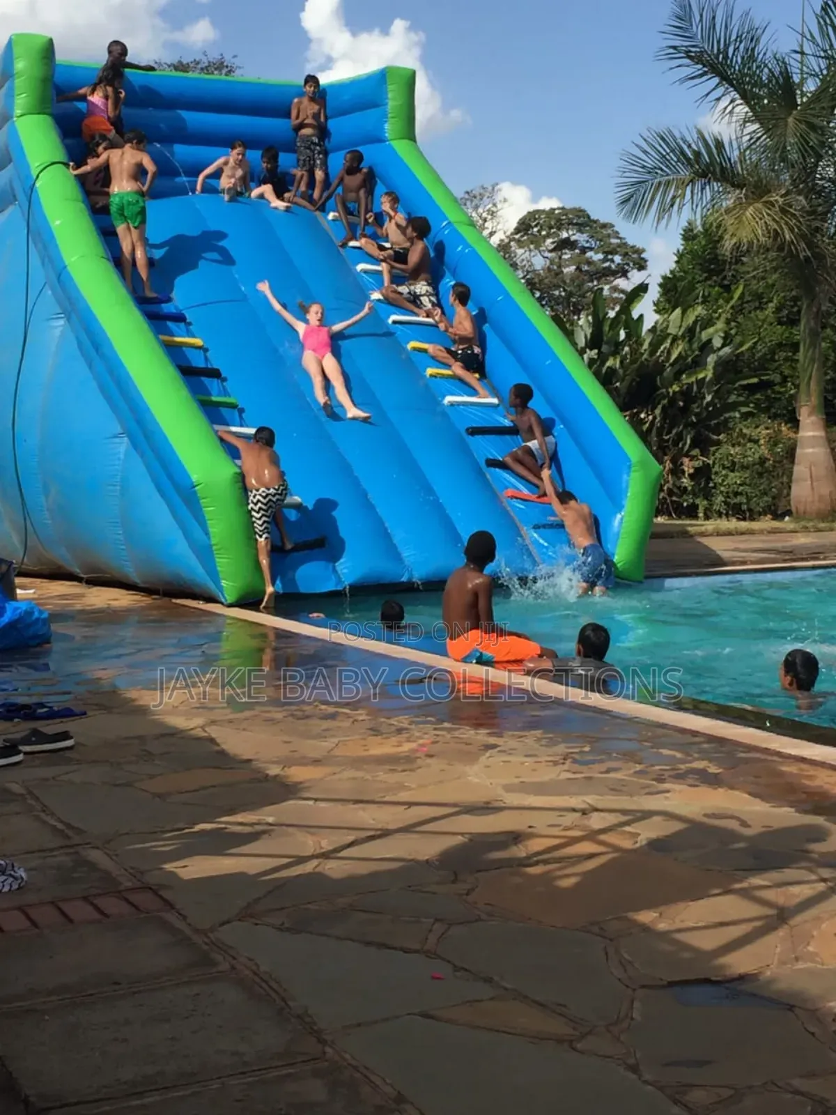 Trampoline Bouncing Castle for Hire | Birthdays Events