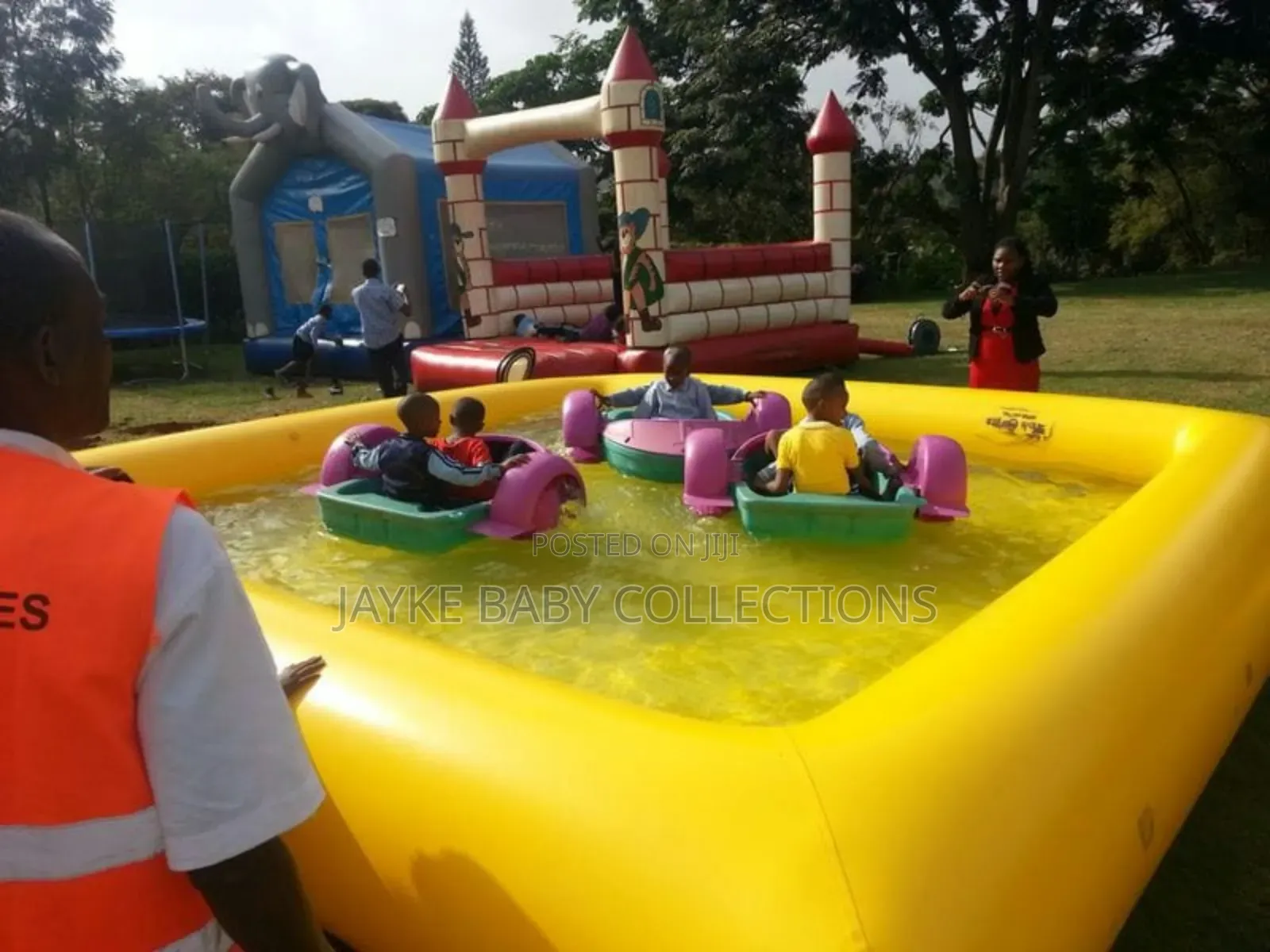 Trampoline Bouncing Castle for Hire | Birthdays Events