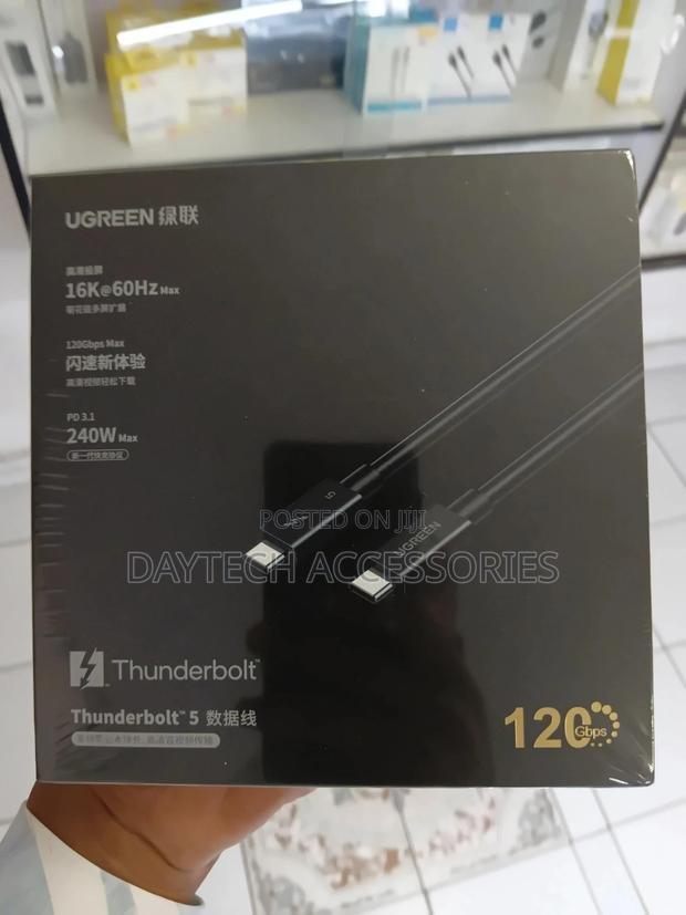 Ugreen 1 Meter 60hz 240w 120gbps Type-C Thunderbolt 5 Cable - thumbnail 3