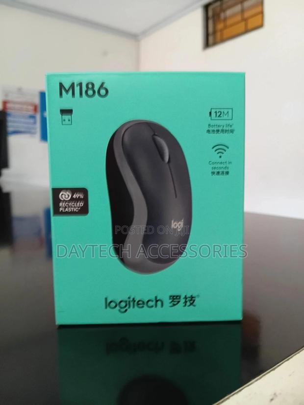 This Is a Logitech M186 Wireless Mouse. - thumbnail 3