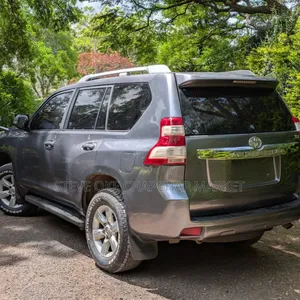 Toyota Land Cruiser Prado 2.7 VVT-i 2015 Gray