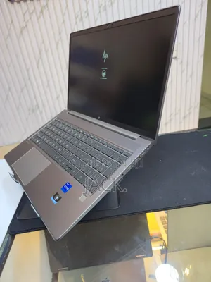 Laptop HP ZBook Power G9 i7 16GB Intel Core i7 SSD 1T