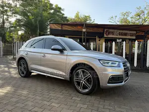 Audi Q5 2.0T Premium AWD quattro 2018 Silver